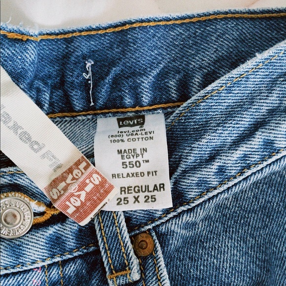 Cutest vintage Levi’s! - Picture 4 of 5